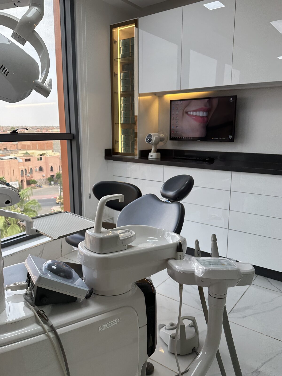 Salle de soins moderne et lumineuse